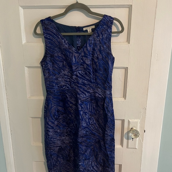 Patterned blue Banana Republic dress - Picture 2 of 2